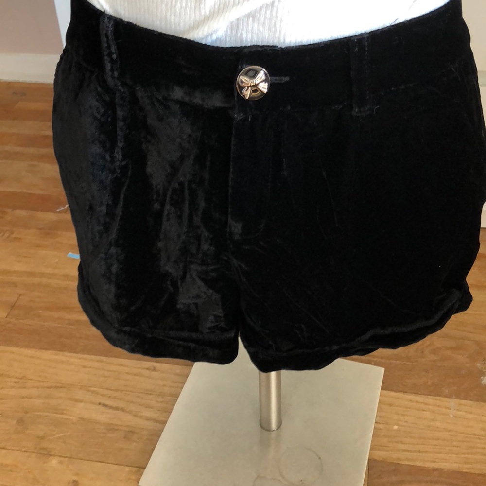 Velvet cuffed shorts